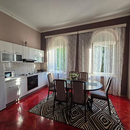 Apartman Prvi Red Do Mora Crikvenica Exterior photo