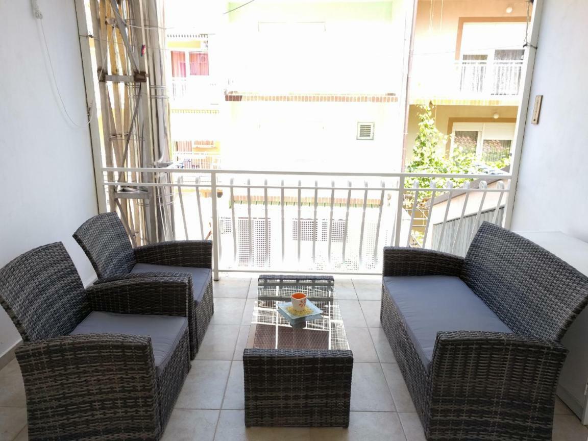 Apartman Prvi Red Do Mora Crikvenica Exterior photo