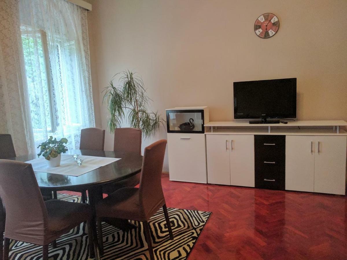 Apartman Prvi Red Do Mora Crikvenica Exterior photo